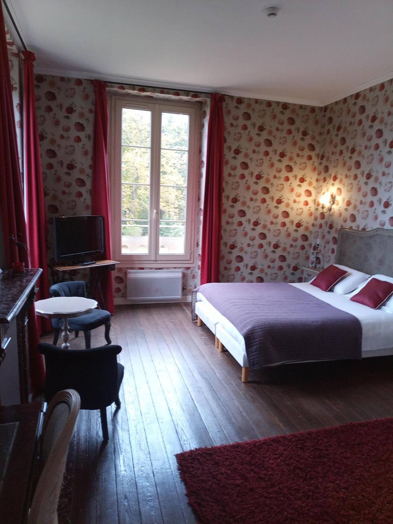 Domaine De Bel Air Hotel Cerans-Foulletourte Bagian luar foto