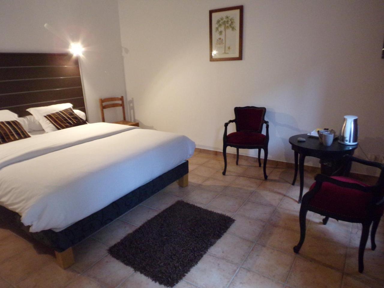 Domaine De Bel Air Hotel Cerans-Foulletourte Bagian luar foto